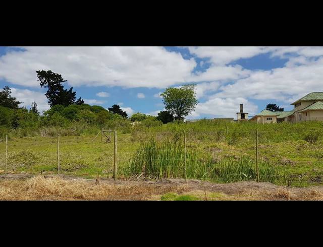 895M² VACANT LAND FOR SALE IN ALBERTINIA